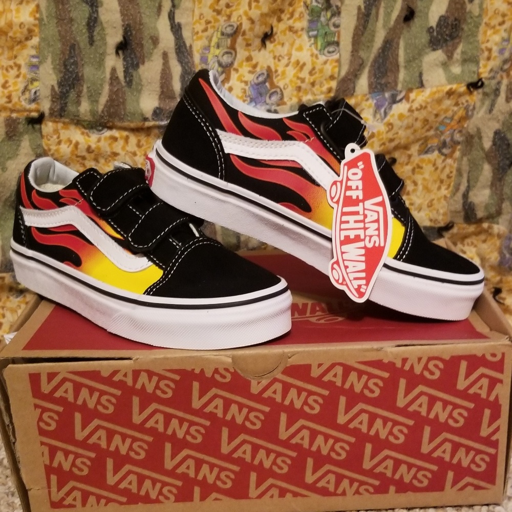Vans Old Skool Flame kids skate shoes